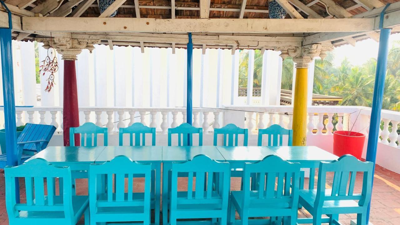 Holi-Wood Guesthouse Pondicherry Exterior photo