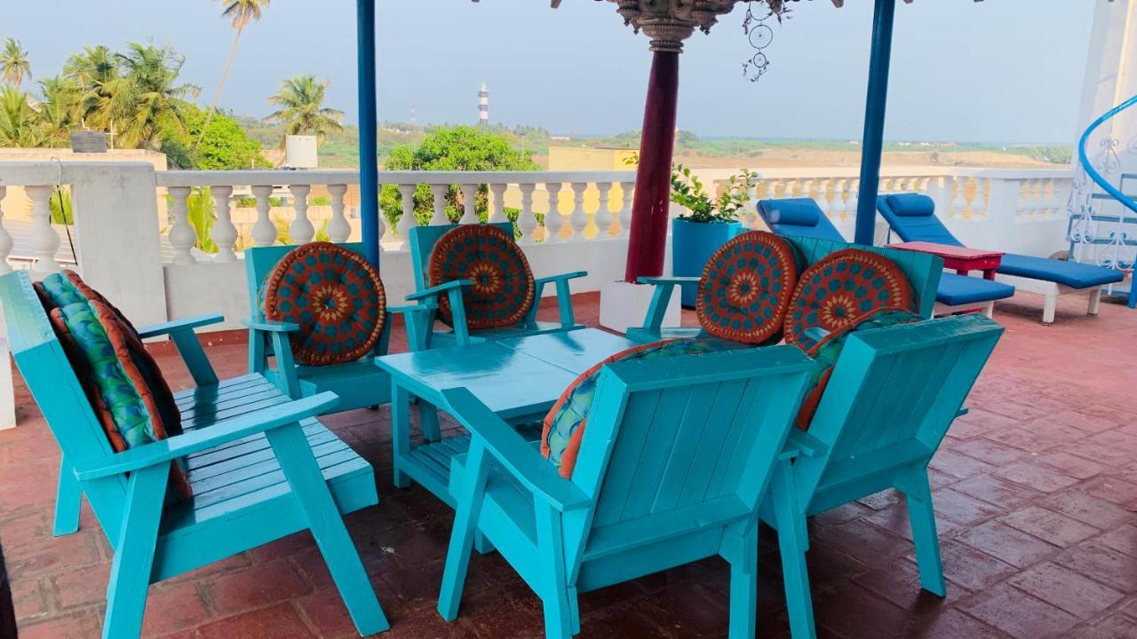 Holi-Wood Guesthouse Pondicherry Exterior photo